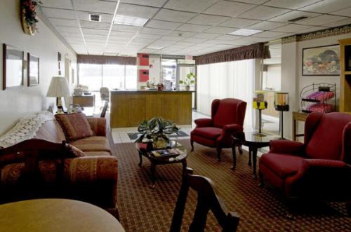 Americas Best Value Inn Bowie Main image 2